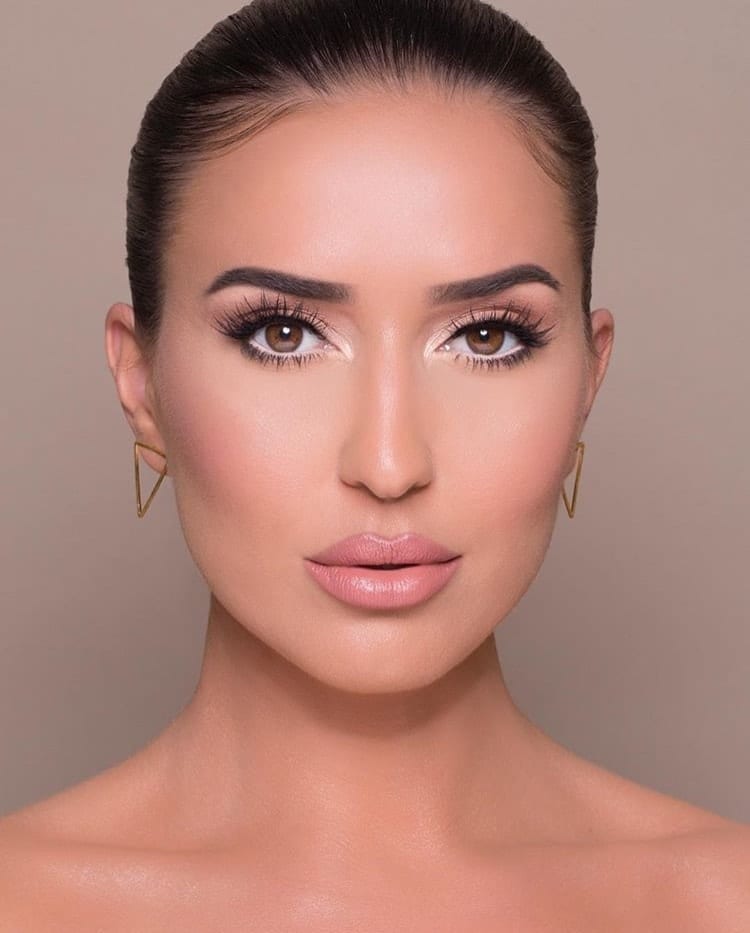 Vjosa Pacuku, makeup artist
